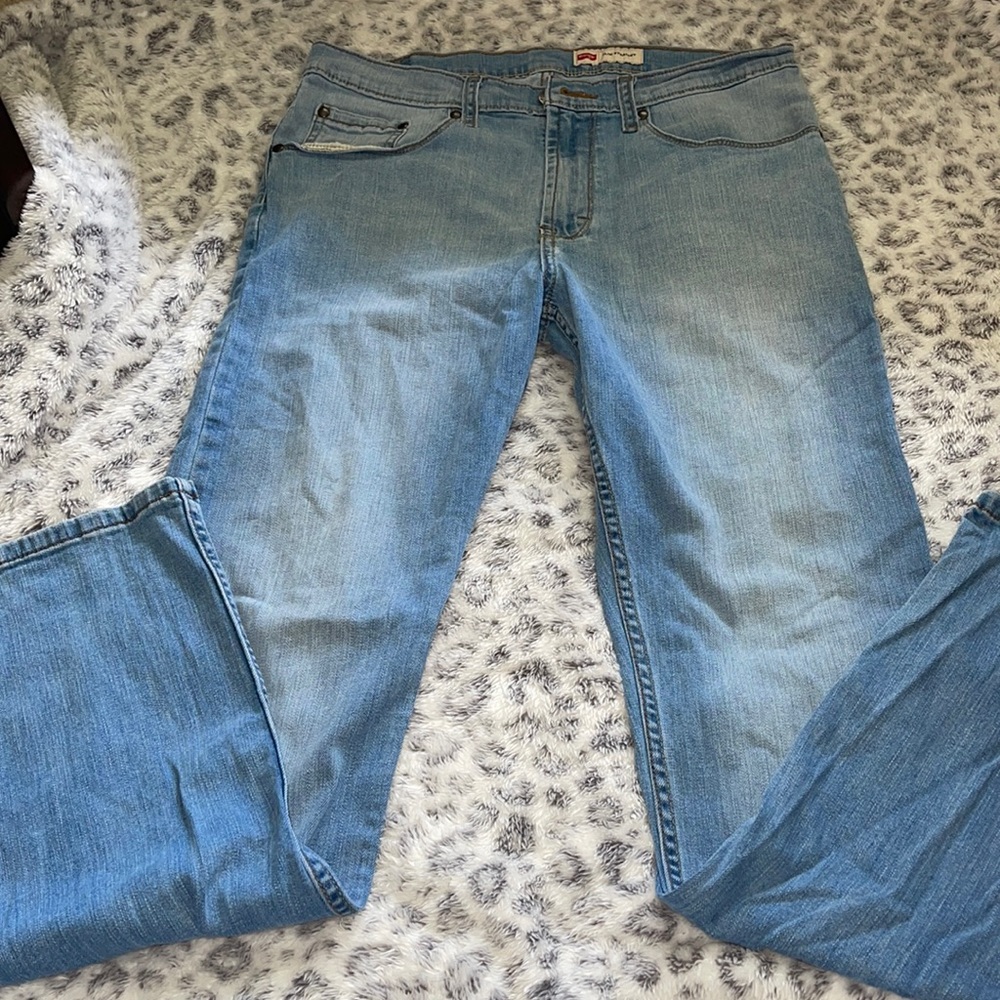 Women’s jeans